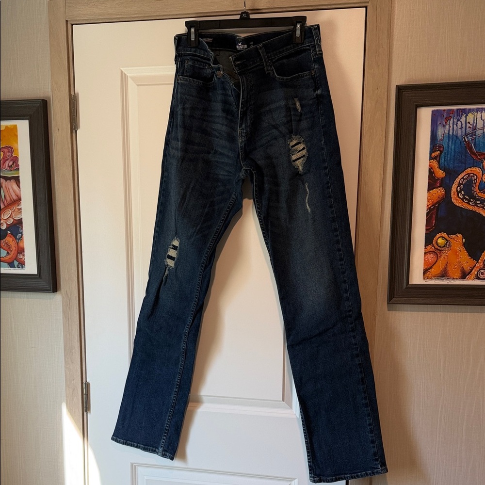 Hollister Men's Dark Blue Distressed Jeans